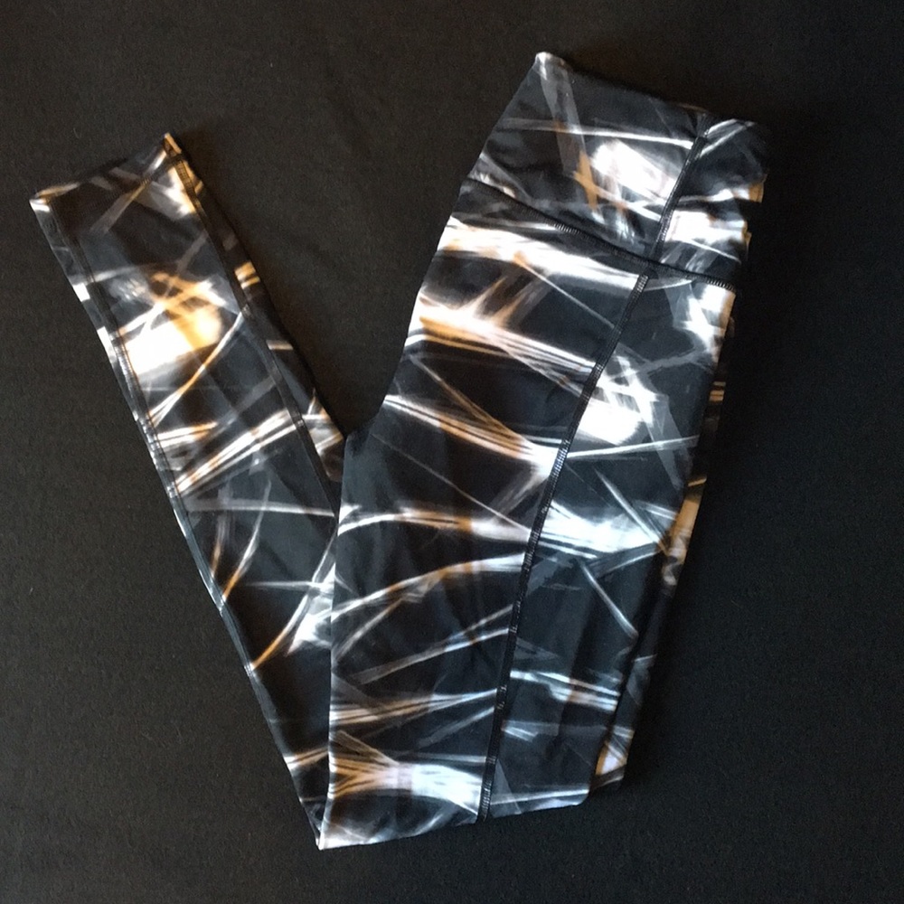 Good condition VS Knockout leggings